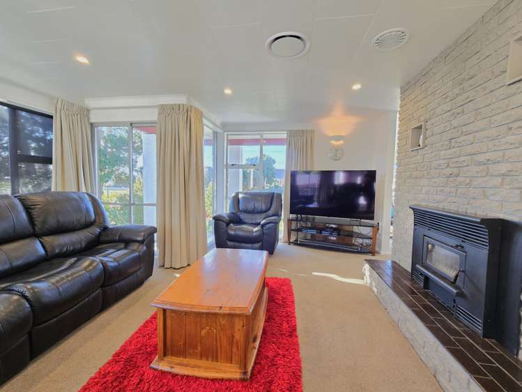 135 Hall Street Hokitika_11