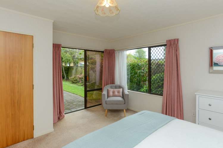 5b Fern Grove Taradale_11