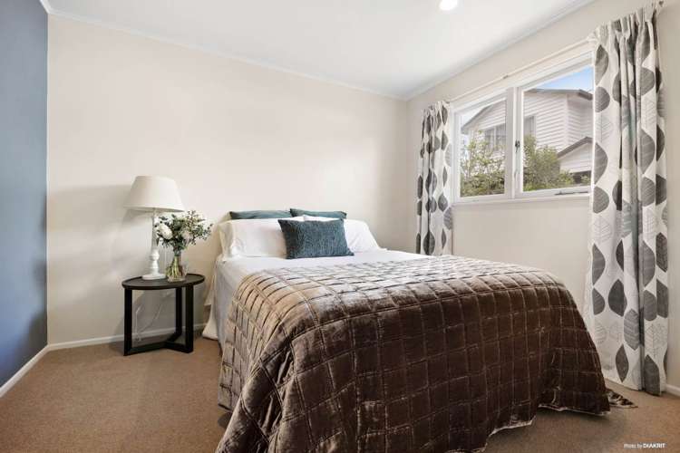 4 Glenvil Lane Te Atatu Peninsula_10