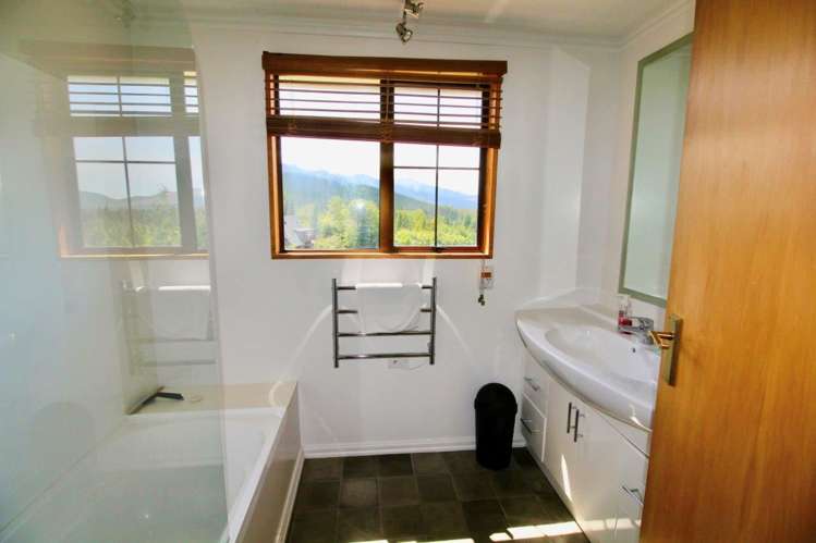 37 Alpine Avenue Hanmer Springs_19