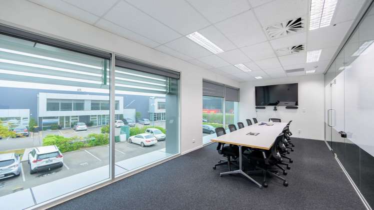 Unit 1/2 Barry Hogan Place Riccarton_3