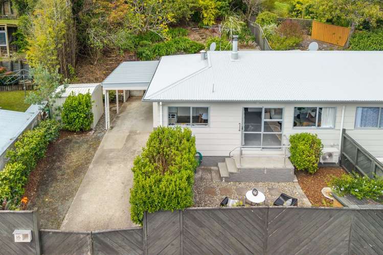 16 Hillside Lane The Brook_19