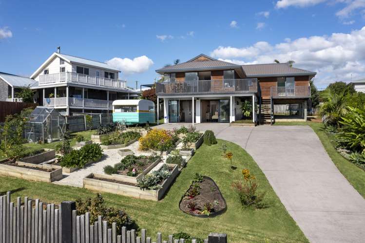 8 Taipari Avenue Raglan_1