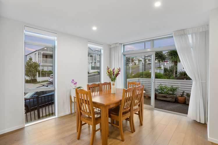 2 Watermill Lane Silverdale_9