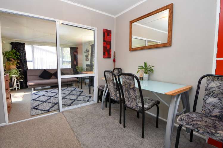 242a High Street South Carterton_11