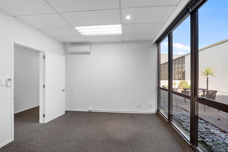 501 Brougham Street Waltham_13