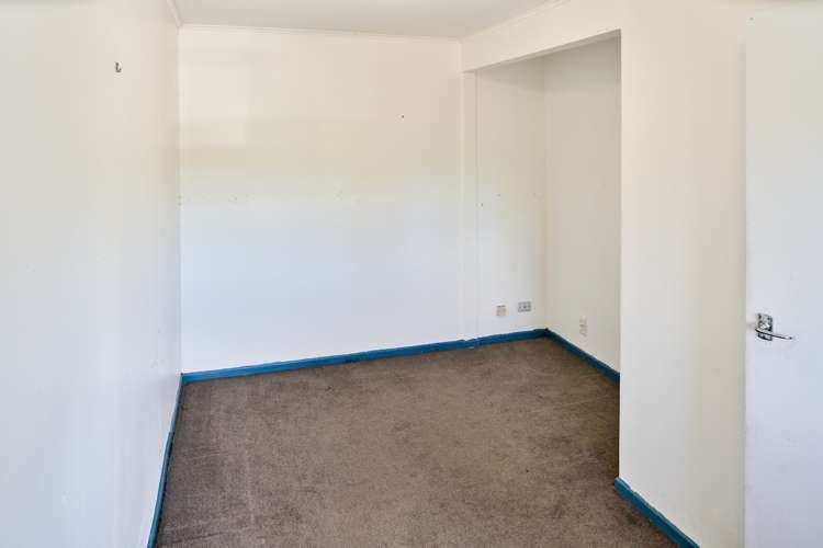 16b Thurleigh Grove Karori_17