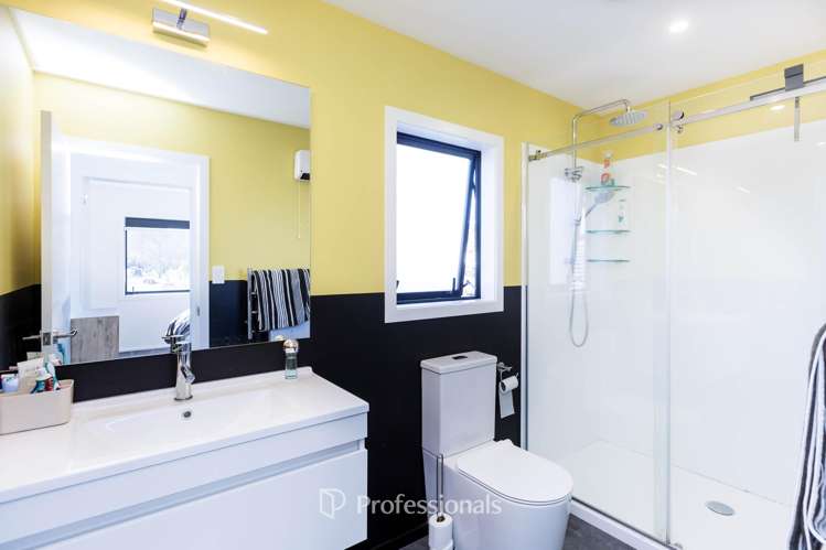 22 Palmer Crescent Silverstream_8