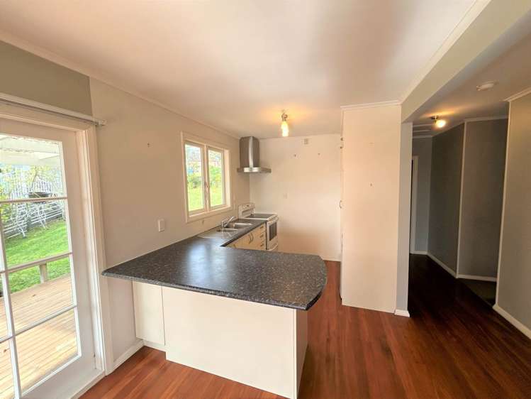 14 Springside Place New Lynn_6