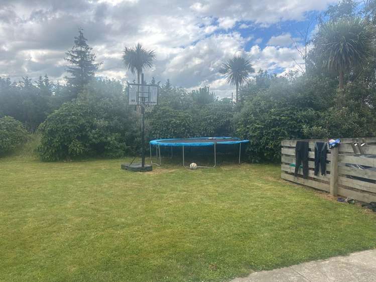 427 High Street South Carterton_2