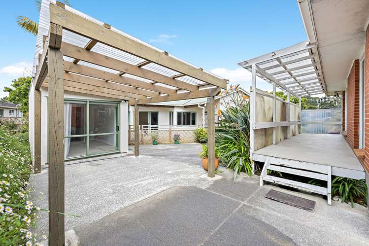 17 Helvetia Drive Browns Bay_16