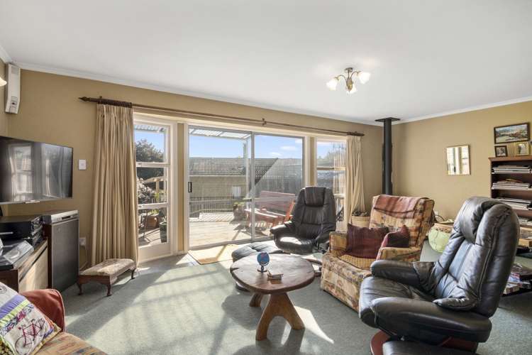 33 Churchill Avenue Richmond_7