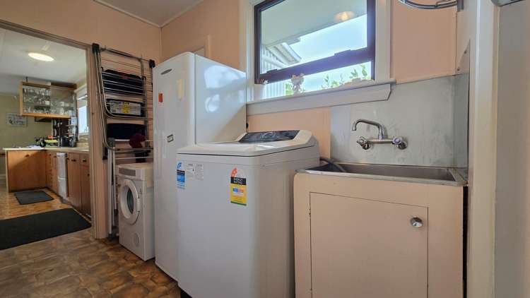 204 Sewell Street Hokitika_15