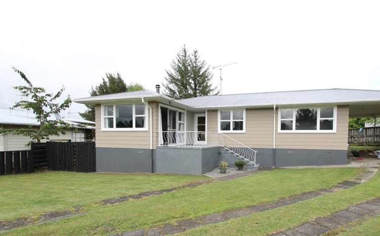 2 George Place Tokoroa_14