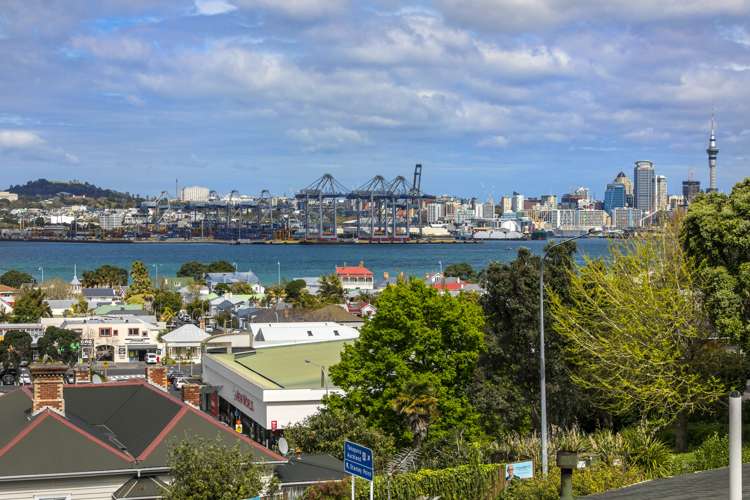 4/66 Victoria Road Devonport_8