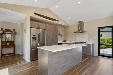 12 Ellesmere Close_3