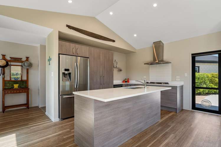 12 Ellesmere Close Pyes Pa_3