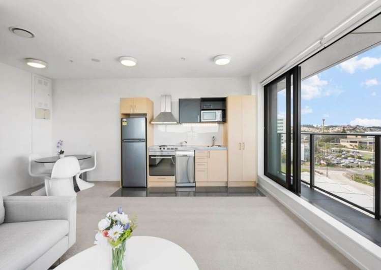 807/17 Putney Way Manukau_8