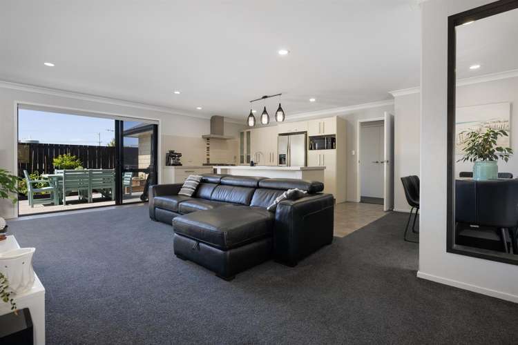 24 Pompano Key Papamoa_11