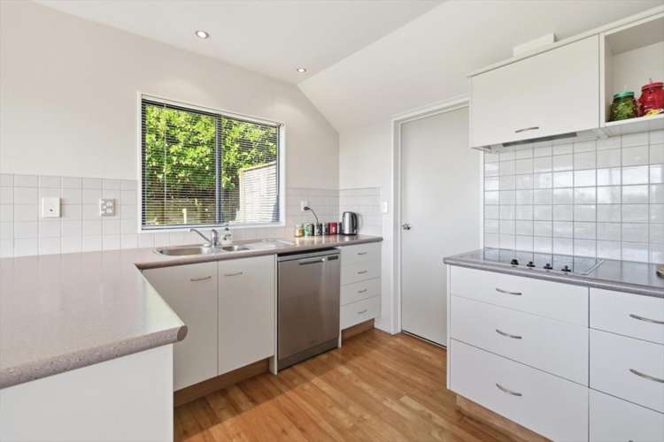 9 Astor Place Welcome Bay_15