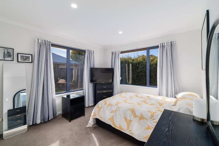 24 Foresters Crescent Parklands_11