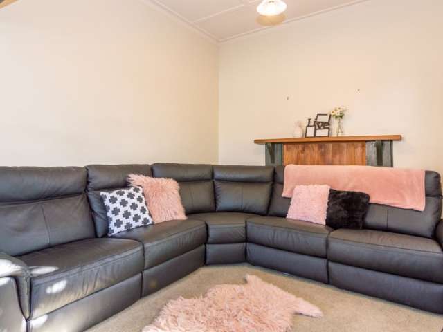 19 Wellesbourne Street Palmerston North Central_4