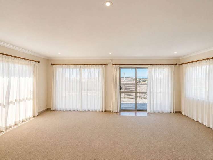1167 Whangaparaoa Road Gulf Harbour_5