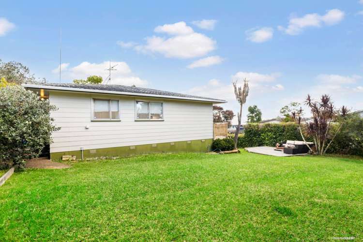 2 Surman Place Glen Eden_8