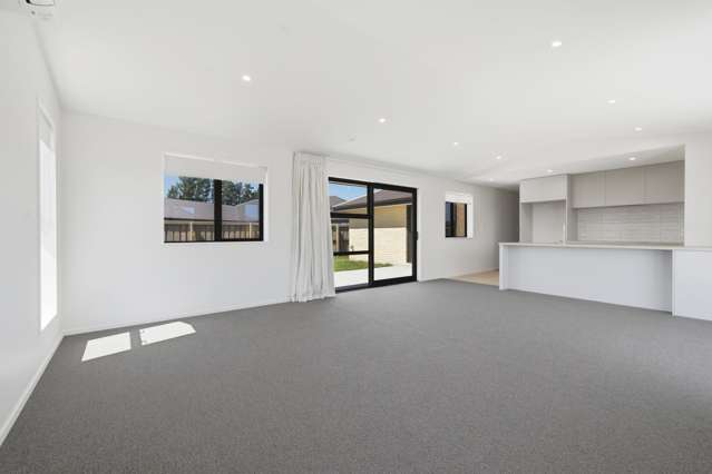 33 Greig Crescent Amberley_3