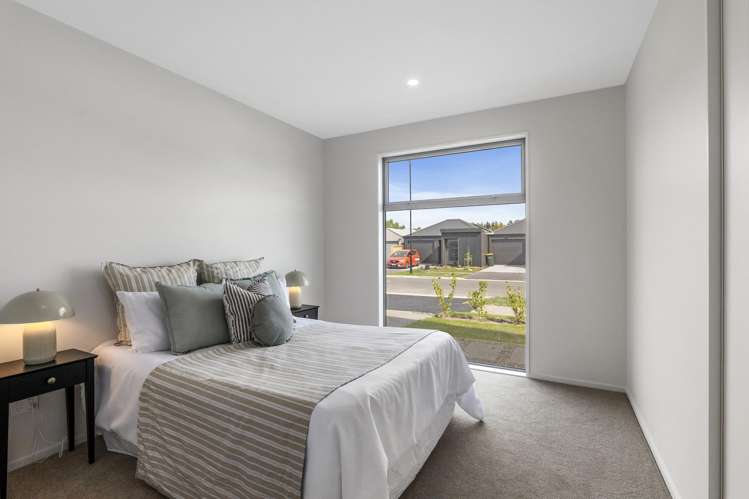 39 River Stone Drive Halswell_15