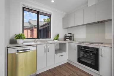 2/165 Knighton Road_2