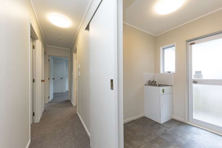 4/18a Sarona Avenue Glen Eden_6