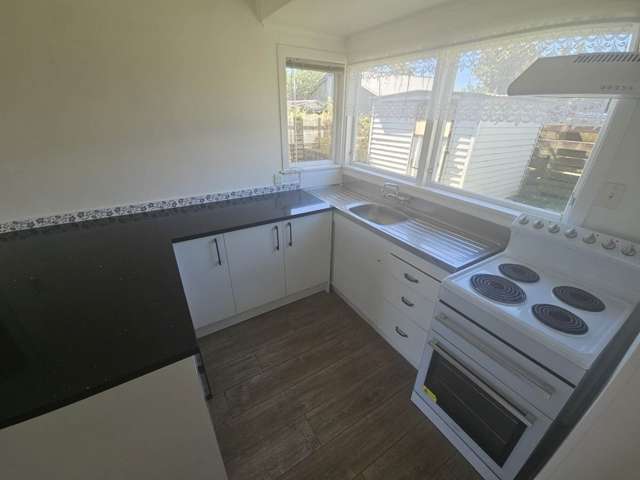 2/6 Ron Keat Drive Papakura_2