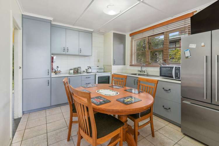 127 Forest Hill Road Henderson_13