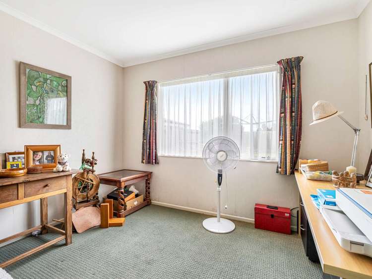 26 Duggan Drive Owhata_16