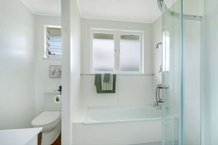 16 Otuhiwai Crescent Tikipunga_11