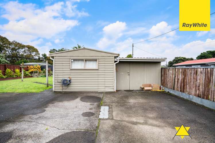 115 Vodanovich Road Te Atatu South_16