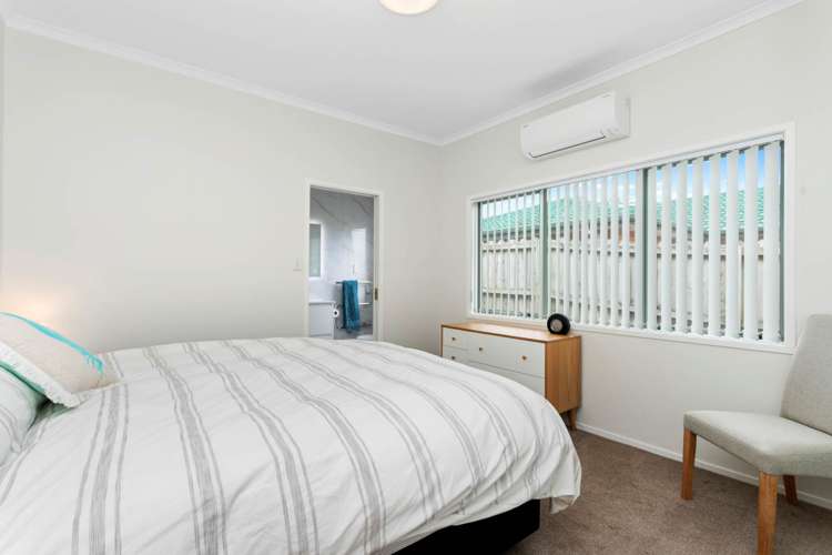 41 Robin Brooke Drive Flat Bush_8