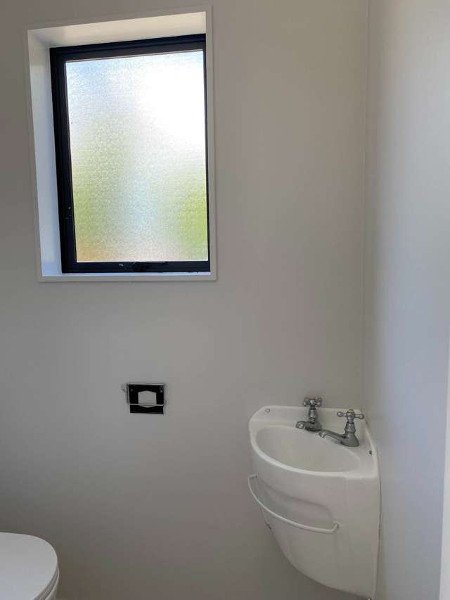 6/4 Charlenne Close Ranui_3