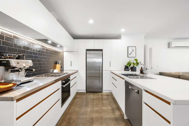 9/36 Dee Street Island Bay_6