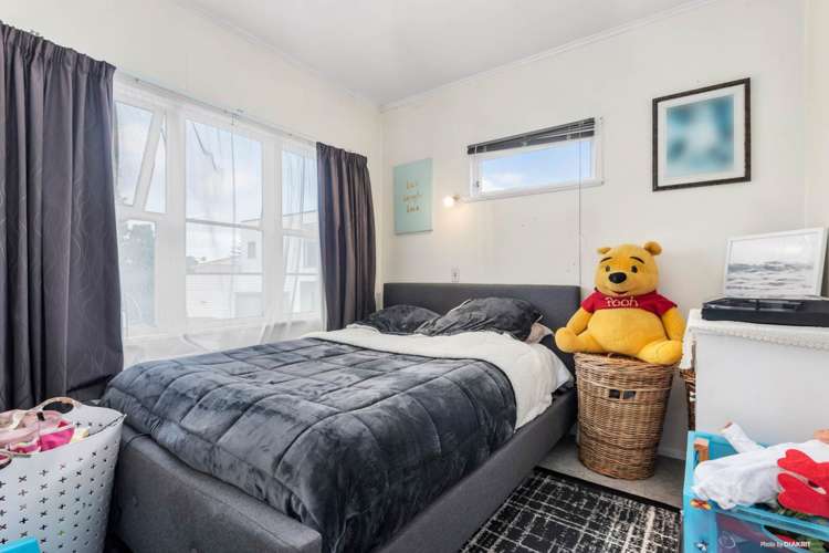 64 Sylvan Crescent Te Atatu South_8