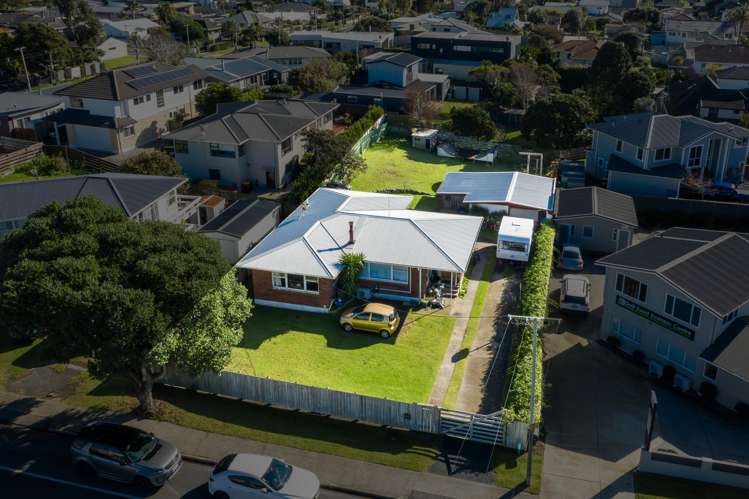 53 Golf Road_0