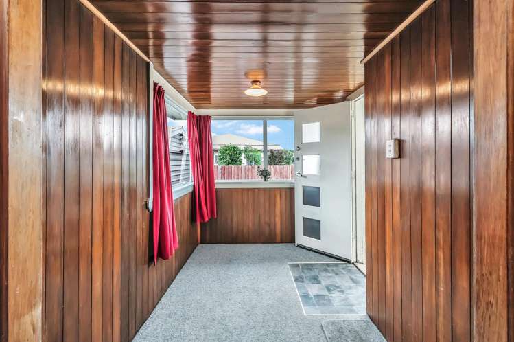 2/38 Roberts Road Hei Hei_3