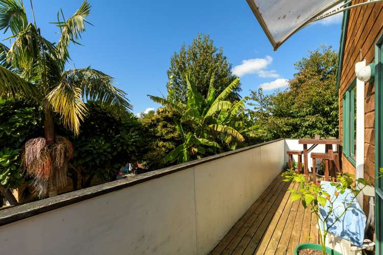 6a Highfield Crescent Brookfield_15