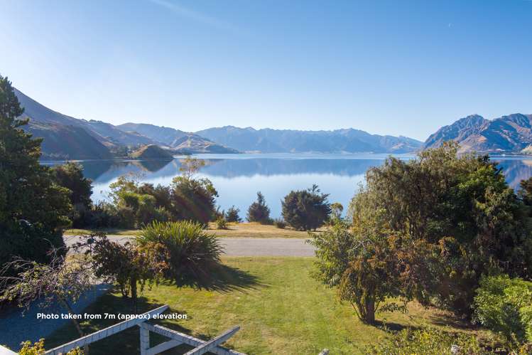 32 Flora Dora Parade Lake Hawea_3