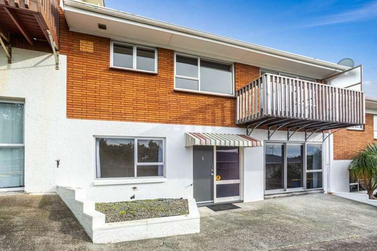 3/205 Onewa Road Birkenhead_0