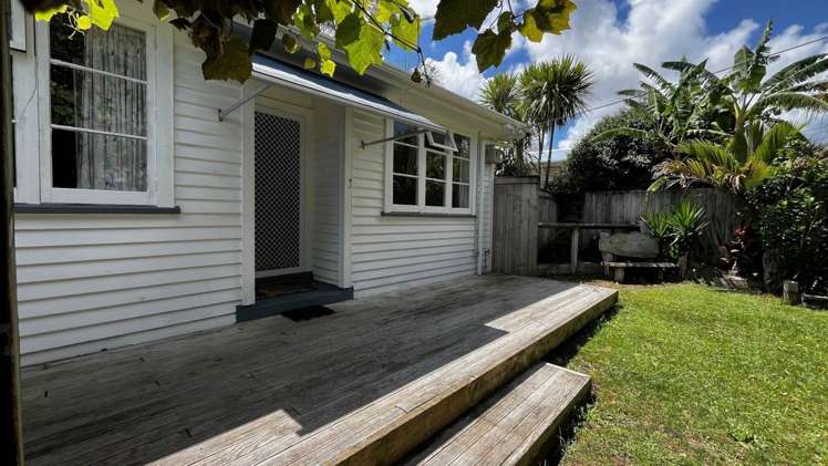8 Raumati Crescent_0