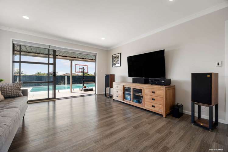 10 Columbia Crescent Beachlands_14