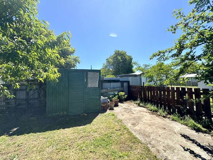 2 Lake Street Takapau_12