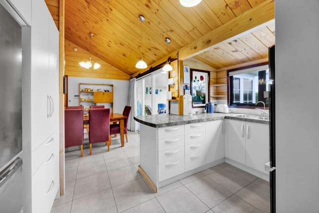 16 Heaphy Road Opunake_4